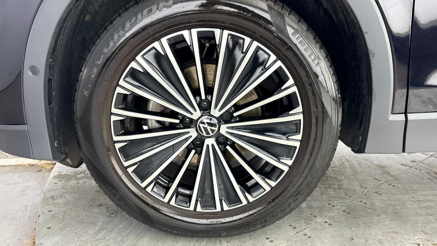 Used Volkswagen Tiguan 2024 for sale - 77803917: Photo 5