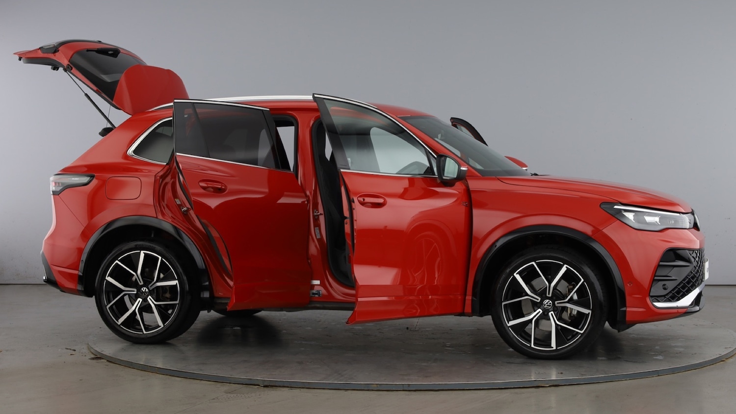 Used Volkswagen Tiguan 2025 for sale - 77602531: Photo 11