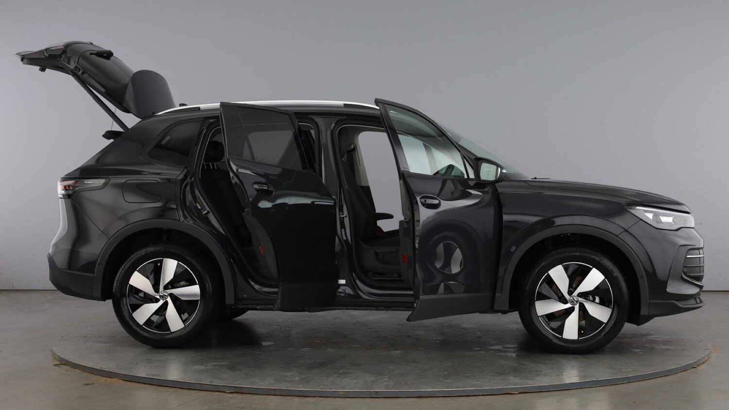 Used Volkswagen Tiguan for sale - 78150073: Photo 10