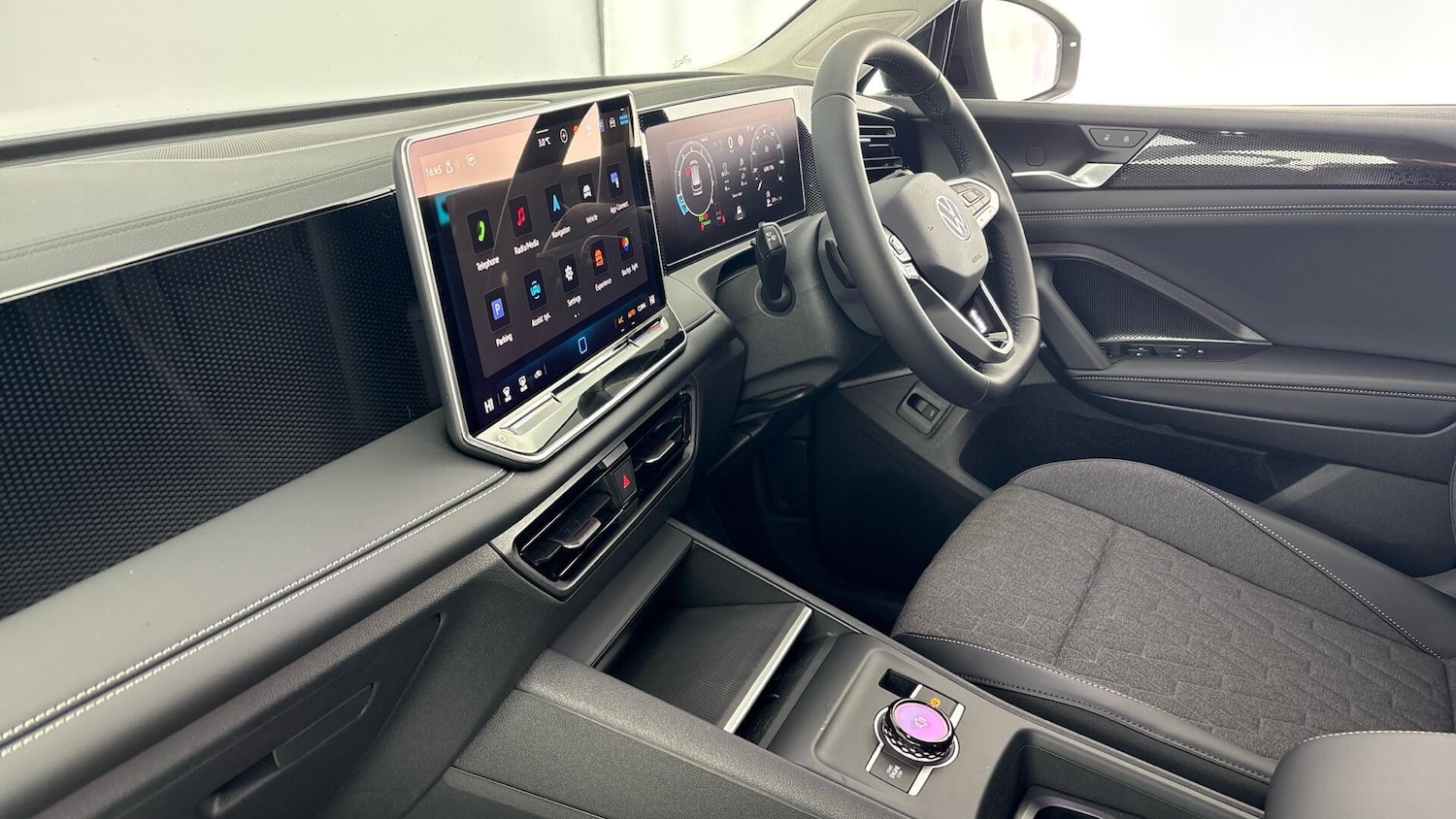 Used Volkswagen Tiguan for sale - 78150073: Photo 2