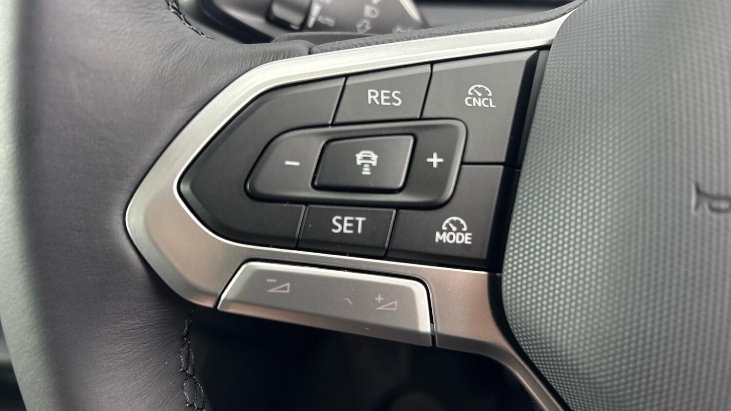 Used Volkswagen Tiguan for sale - 78150073: Photo 25