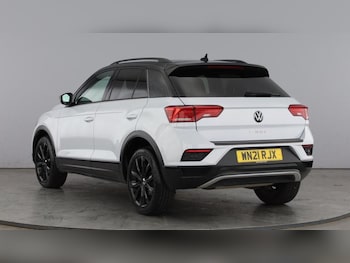 Used Volkswagen T-Roc 2021 for sale - 76931213: Photo