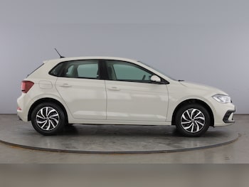 Used Volkswagen Polo 2021 for sale - 78106510: Photo