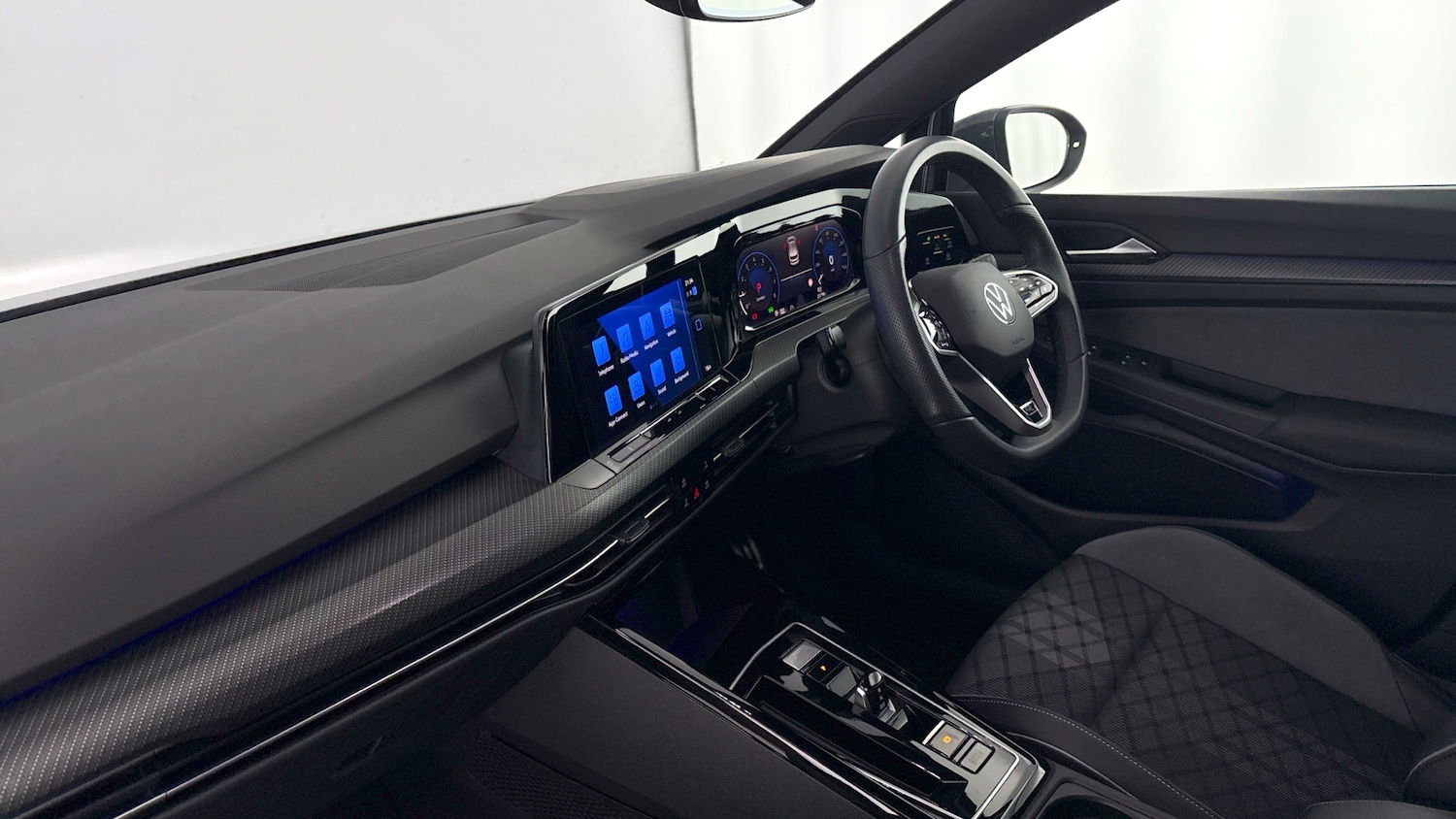 Used Volkswagen Golf 2023 for sale - 78183143: Photo 2