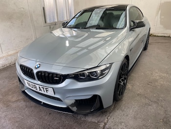 Used BMW M4 2018 for sale - 76452010: Photo