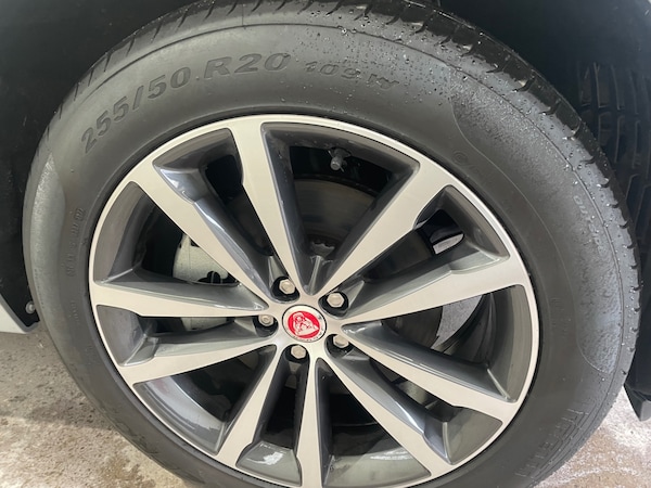 Used Jaguar F-Pace 2023 for sale - 73536960: Photo 3