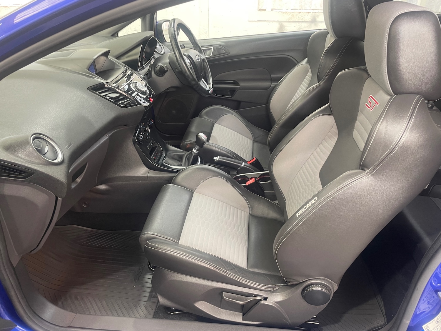 Used Ford Fiesta 2017 for sale - 76720359: Photo 11