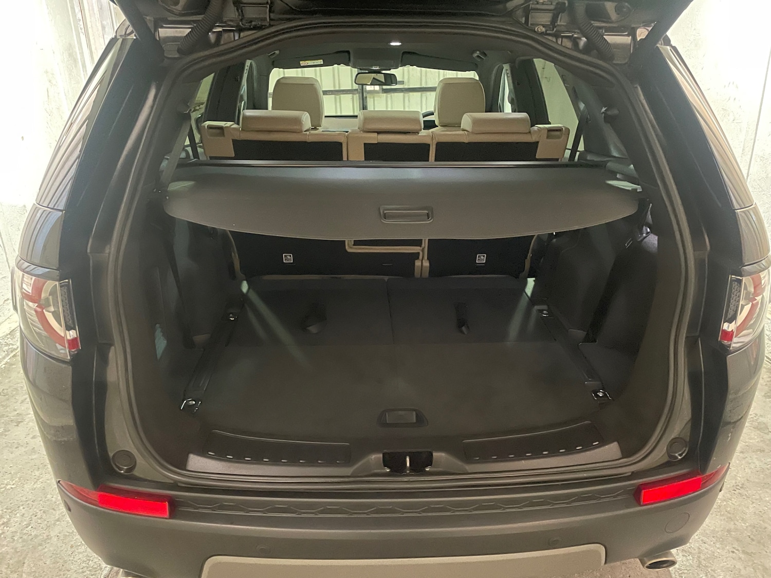 Used Land Rover Discovery Sport 2018 for sale - 76461636: Photo 16