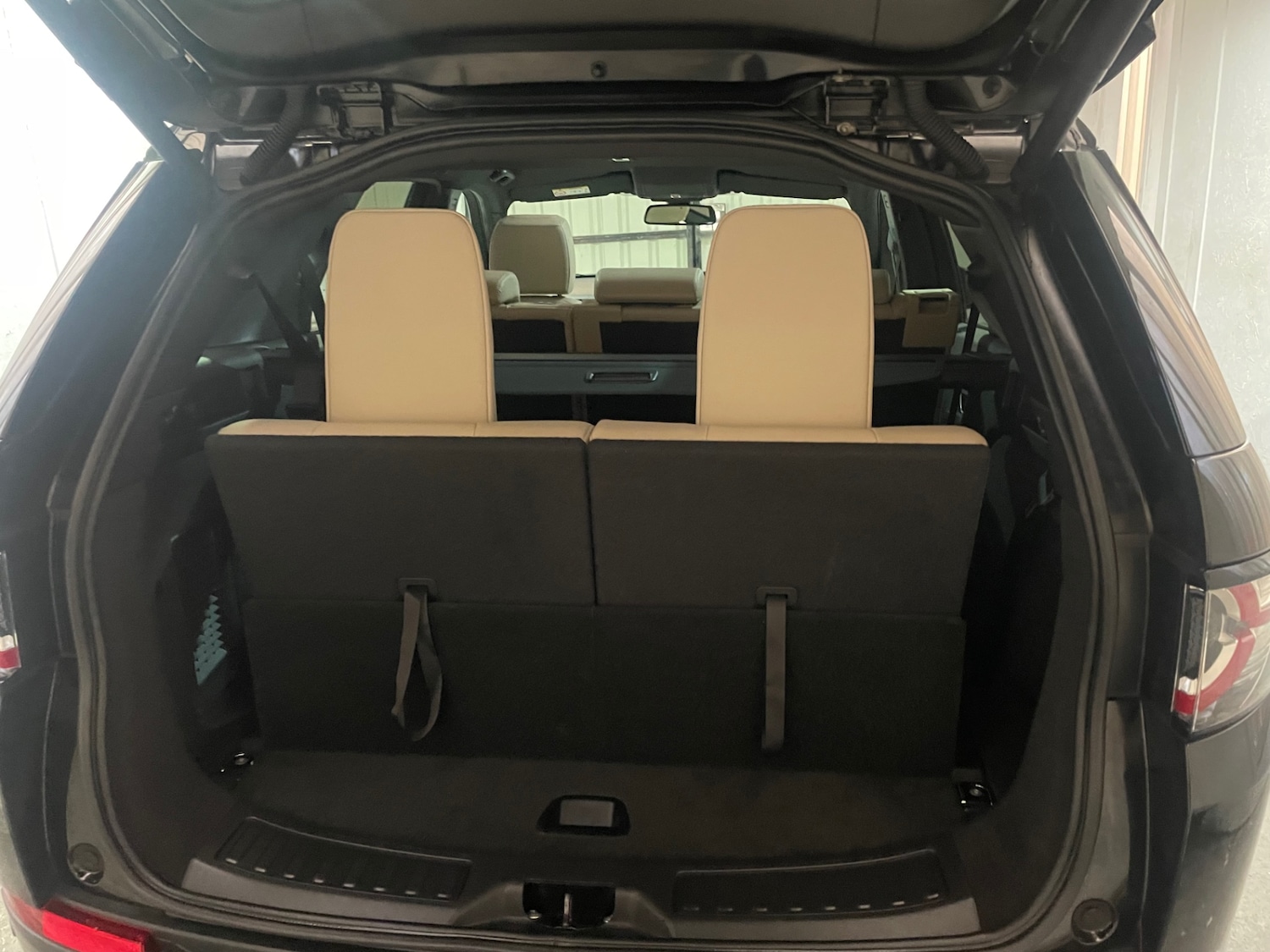 Used Land Rover Discovery Sport 2018 for sale - 76461636: Photo 17