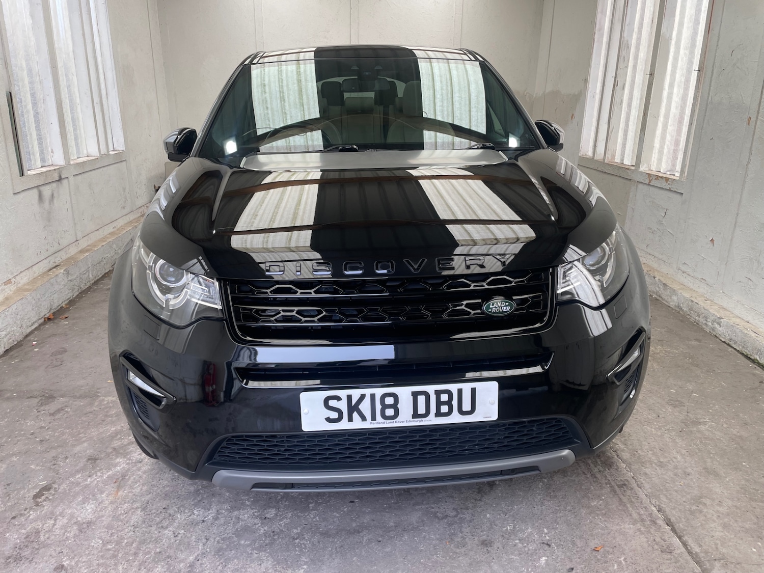 Used Land Rover Discovery Sport 2018 for sale - 76461636: Photo 2