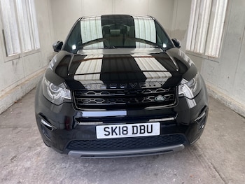 Used Land Rover Discovery Sport 2018 for sale - 76461636: Photo