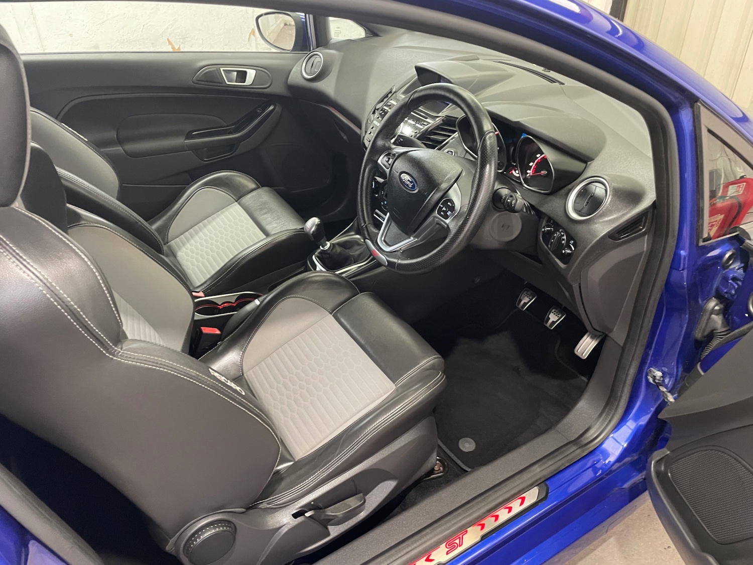 Used Ford Fiesta 2016 for sale - 77515404: Photo 9