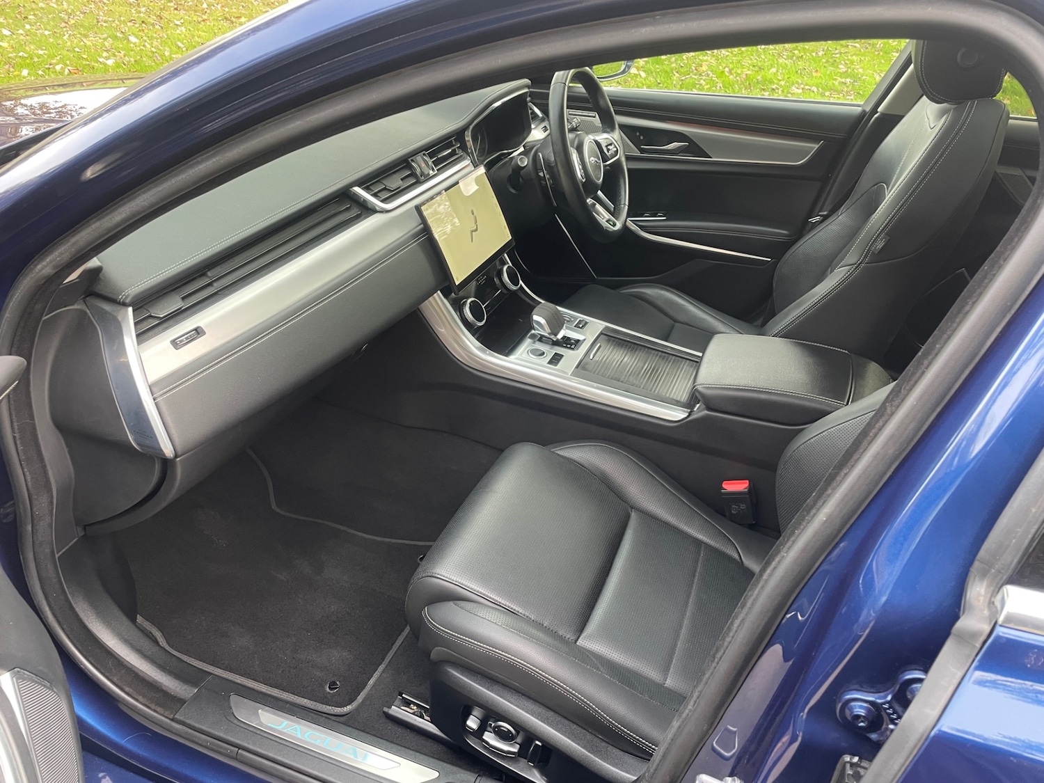 Used Jaguar XF 2023 for sale - 76363952: Photo 10