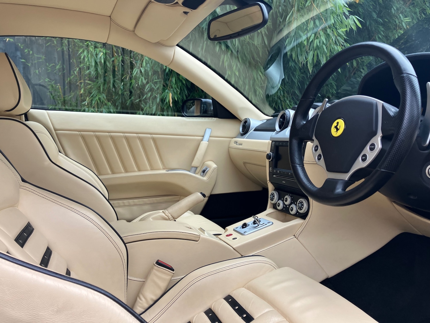 Used Ferrari 612 2008 for sale - 77147934: Photo 10