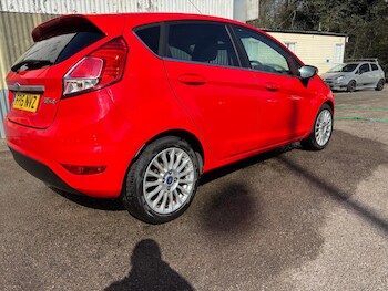 Used Ford Fiesta 2015 for sale - 78318261: Photo