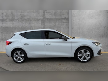 Used SEAT Leon 2025 for sale - 76479630: Photo