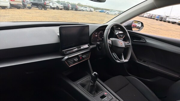 Used Cupra Leon 2024 for sale - 76276607: Photo 2