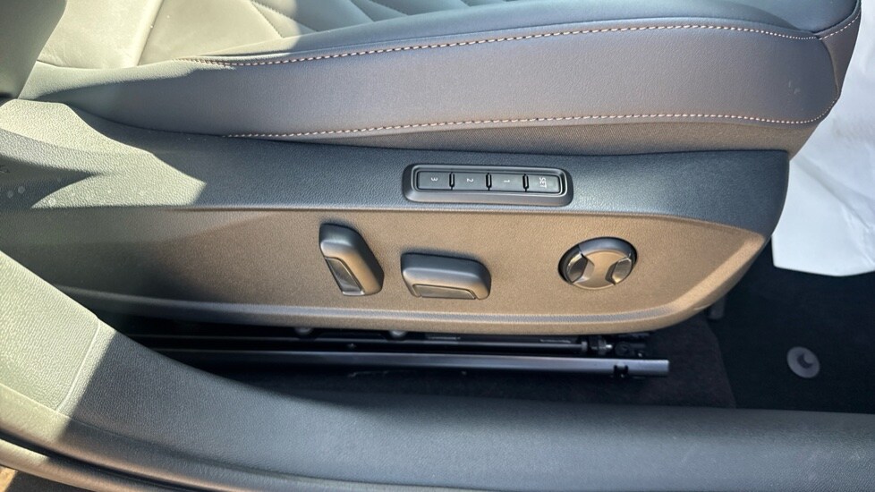 Used Cupra Leon 2025 for sale - 75984699: Photo 38