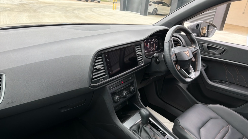 Used Cupra Ateca 2025 for sale - 76861863: Photo 2