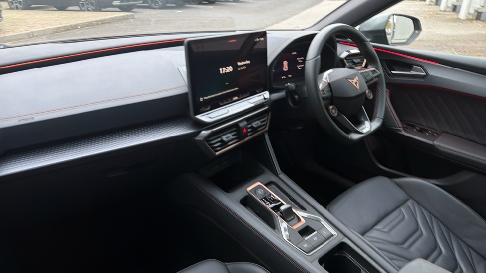 Used Cupra Leon 2025 for sale - 76321880: Photo 2