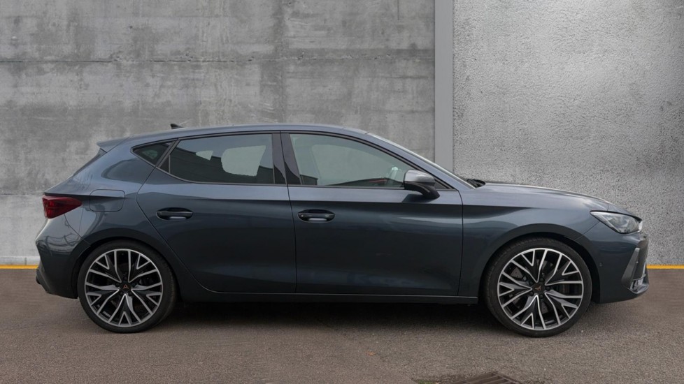 Used Cupra Leon 2025 for sale - 76321880: Photo 4