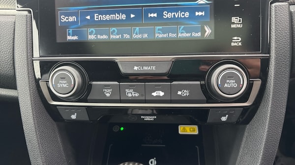 Used Honda Civic 2018 for sale - 76116727: Photo 35