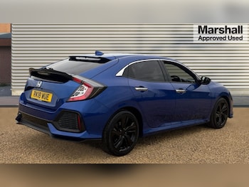 Used Honda Civic 2018 for sale - 76116727: Photo 3