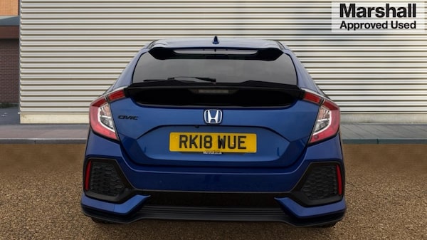 Used Honda Civic 2018 for sale - 76116727: Photo 4