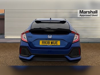 Used Honda Civic 2018 for sale - 76116727: Photo 4