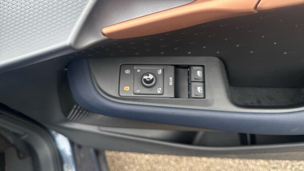 Used Cupra Tavascan 2025 for sale - 75702714: Photo 36