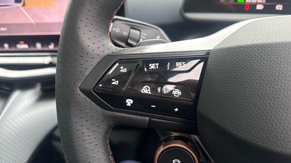 Used Cupra Tavascan 2025 for sale - 75702714: Photo 49