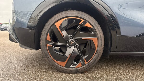 Used Cupra Tavascan 2025 for sale - 75702714: Photo 5