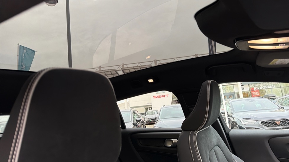 Used Volvo C40 2023 for sale - 76493882: Photo 30