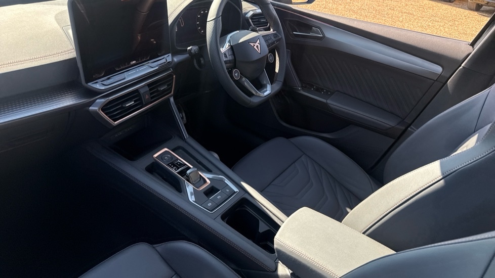 Used Cupra Leon 2025 for sale - 75984851: Photo 2