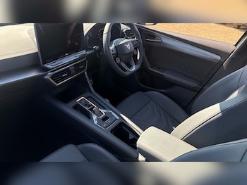 Used Cupra Leon 2025 for sale - 75984851: Photo 2