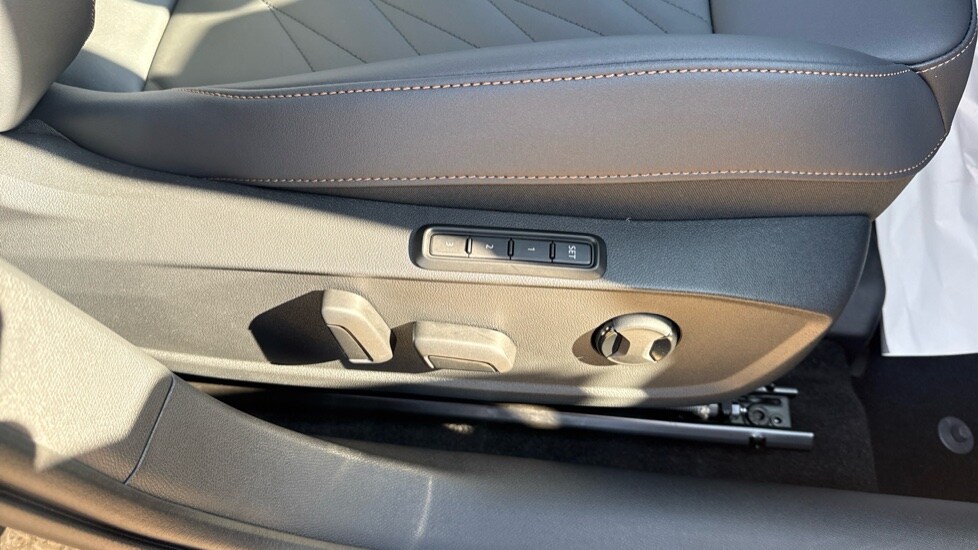 Used Cupra Leon 2025 for sale - 75984851: Photo 37