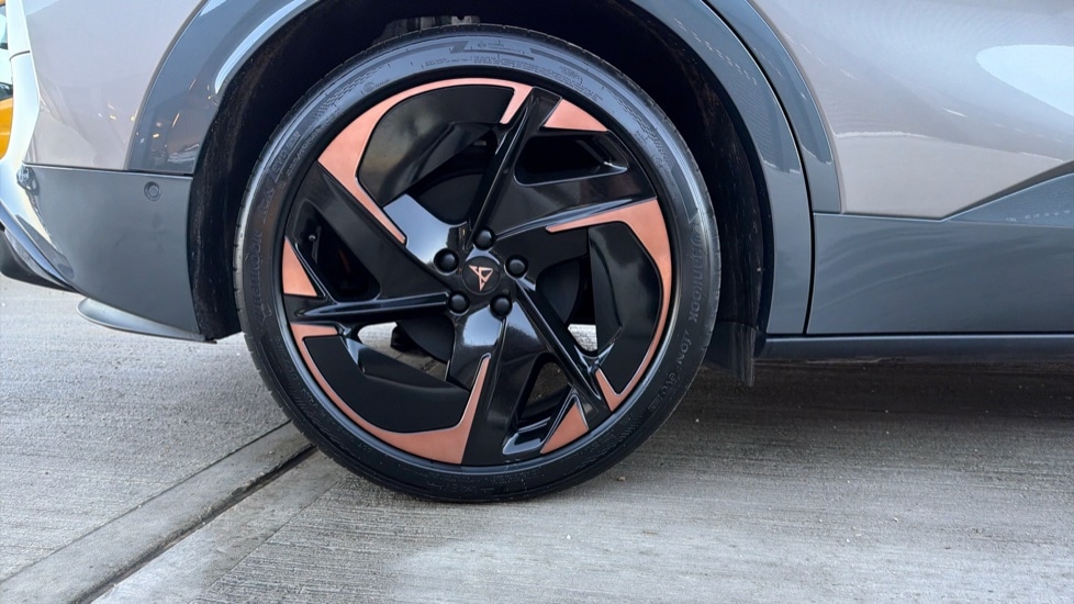 Used Cupra Tavascan 2025 for sale - 76861876: Photo 5