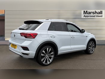 Used Volkswagen T-Roc 2019 for sale - 76652709: Photo
