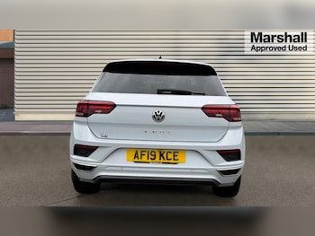 Used Volkswagen T-Roc 2019 for sale - 76652709: Photo