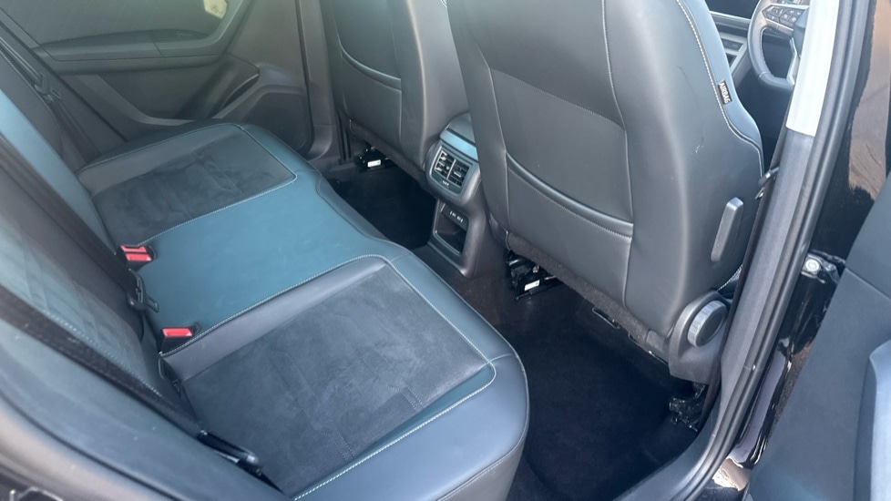 Used SEAT Ateca 2024 for sale - 76130674: Photo 38