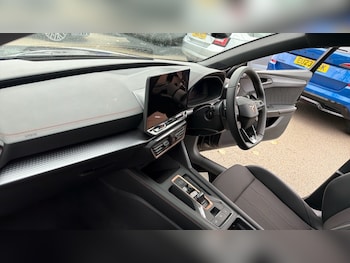 Used Cupra Leon 2025 for sale - 76597890: Photo