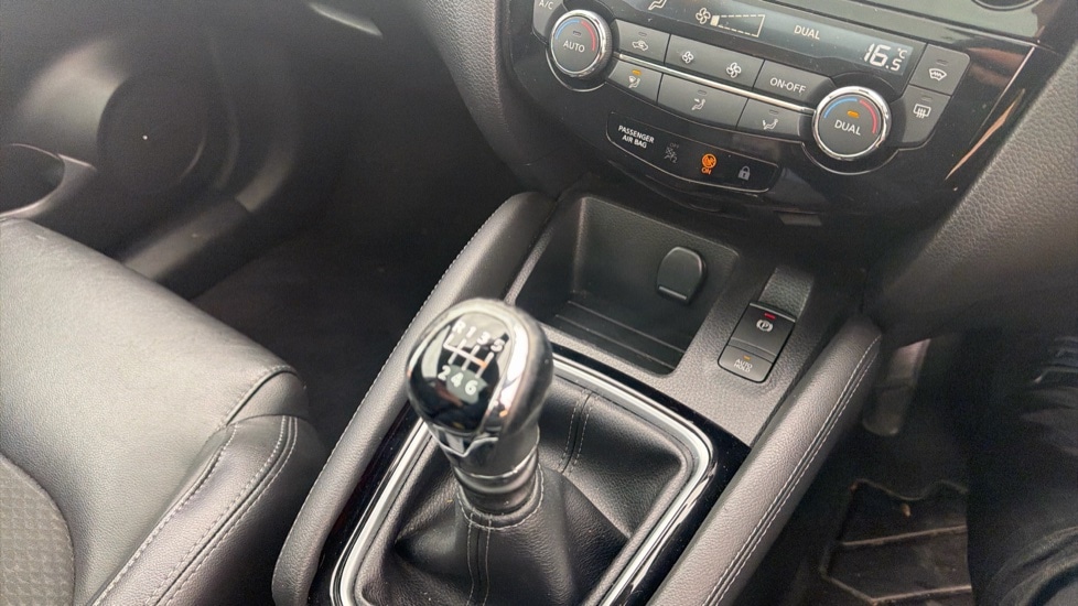 Used Nissan Qashqai 2018 for sale - 76312117: Photo 28