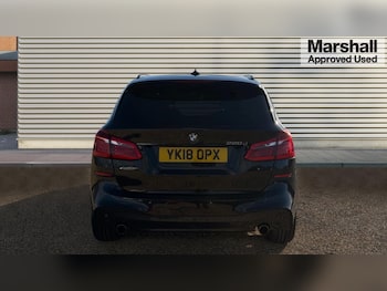 Used BMW 2 Series 2018 for sale - 76372740: Photo