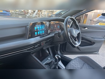 Used Volkswagen Golf 2020 for sale - 76927991: Photo