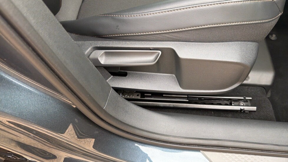 Used Cupra Leon 2025 for sale - 76523518: Photo 38