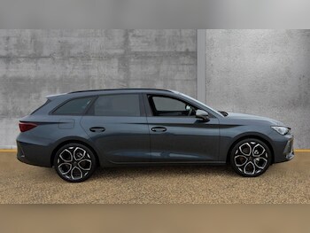 Used Cupra Leon 2025 for sale - 76523518: Photo