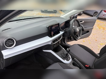 Used SEAT Arona 2025 for sale - 76130462: Photo 2