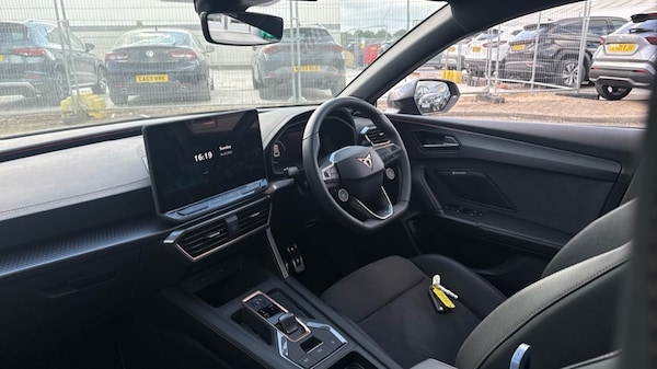 Used Cupra Leon 2024 for sale - 75484405: Photo 2