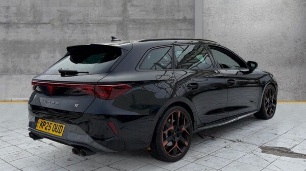 Used Cupra Leon 2025 for sale - 76233955: Photo 8