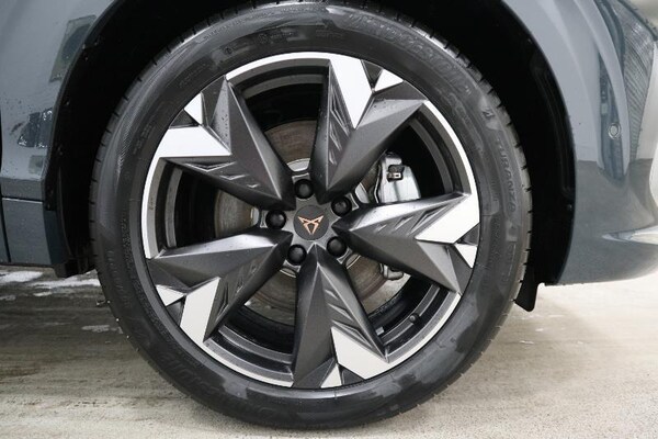 Used Cupra Terramar 2025 for sale - 75684644: Photo 5